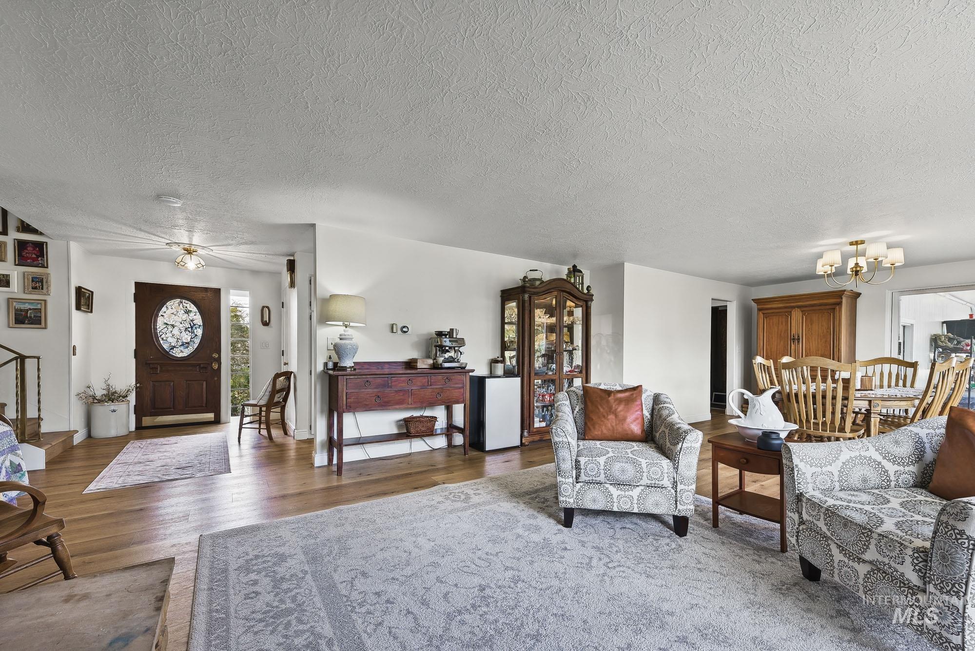2015 Idaho Ave Property Photo 7