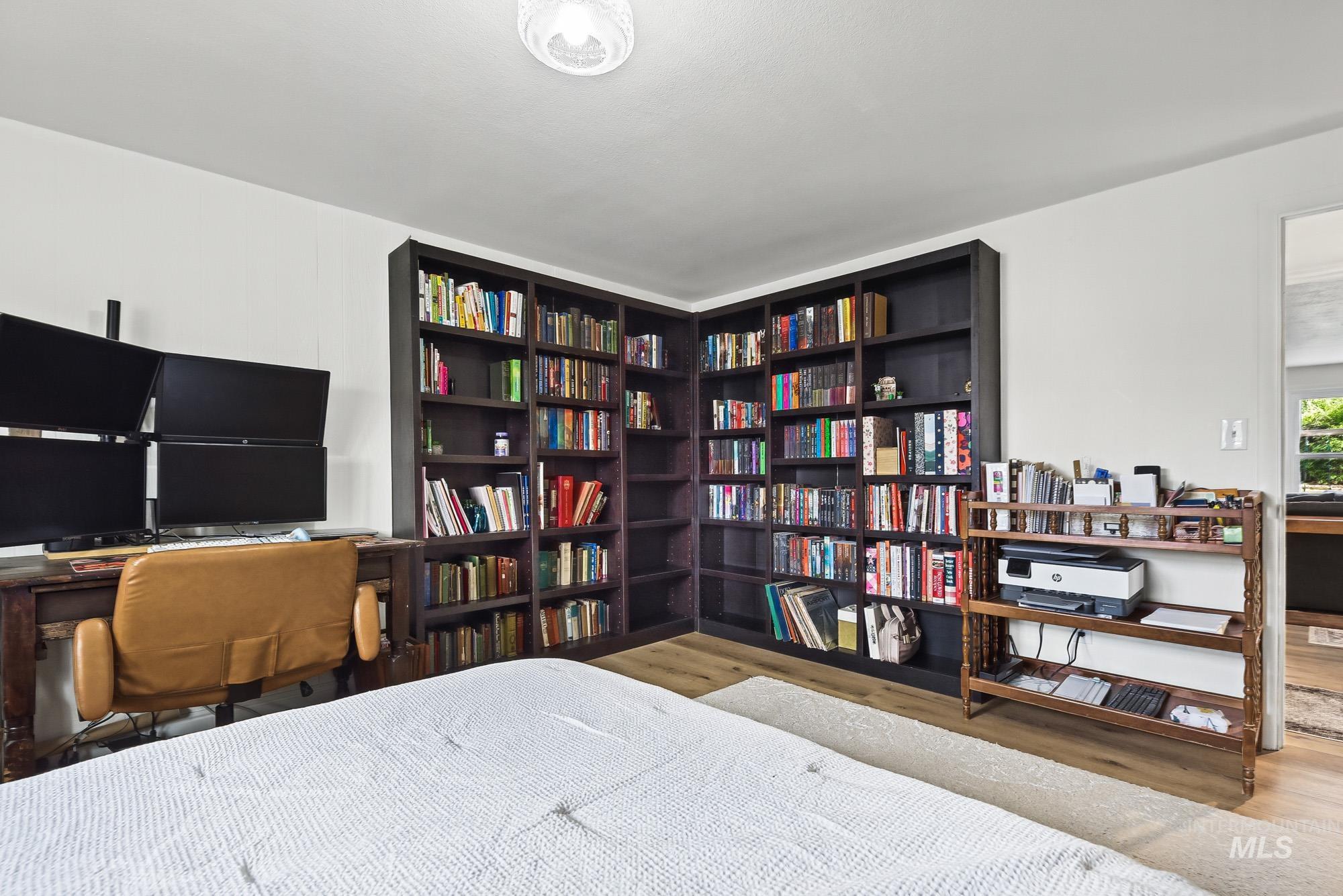 2015 Idaho Ave Property Photo 24