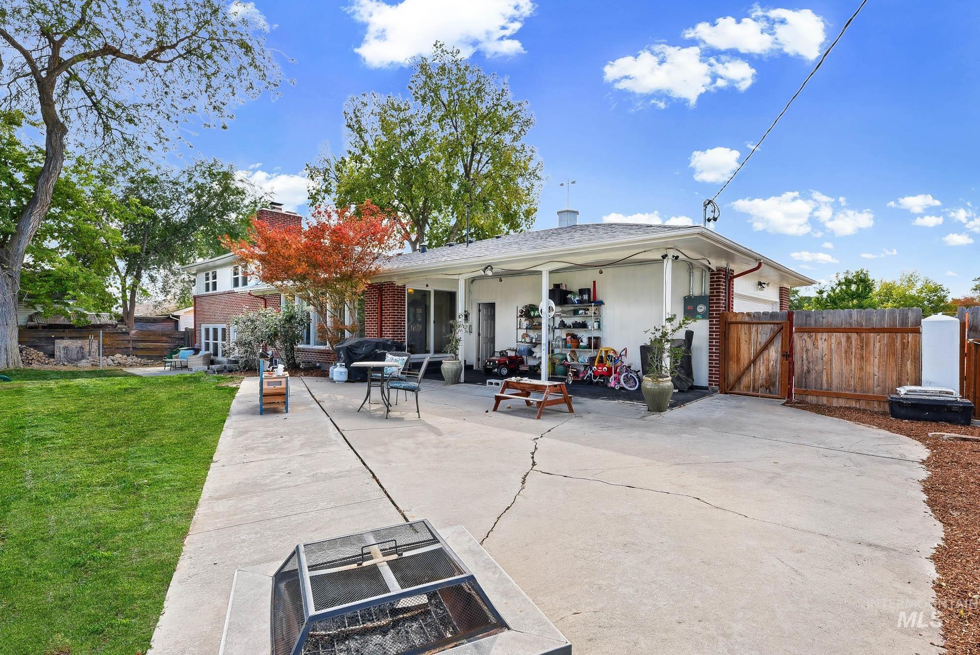 2015 Idaho Ave Property Photo 44
