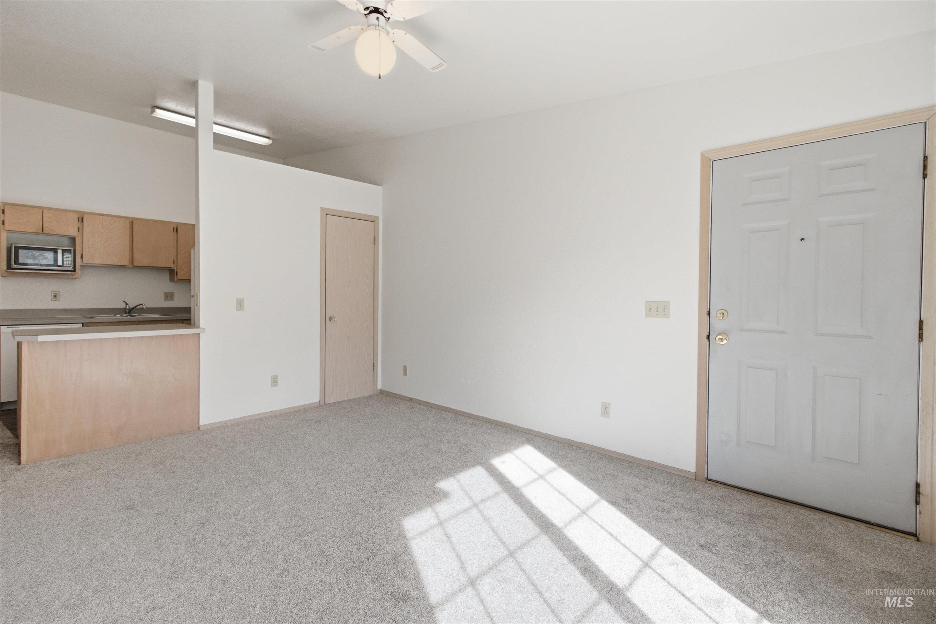 1493 Northwood Dr Property Photo 6