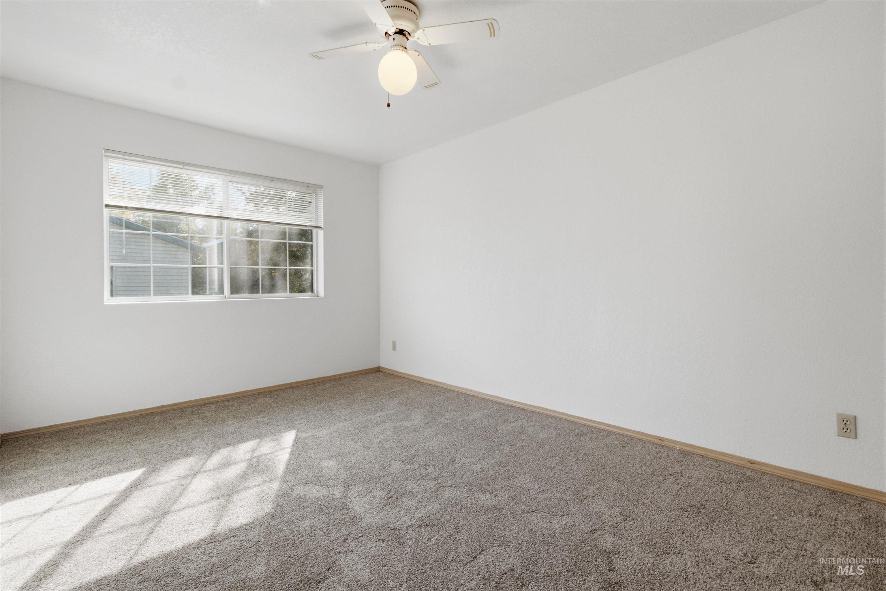1493 Northwood Dr Property Photo 28