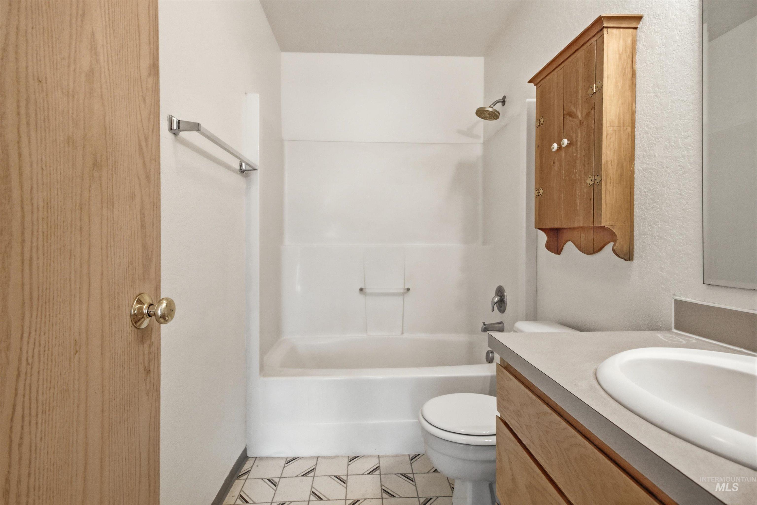 1493 Northwood Dr Property Photo 32