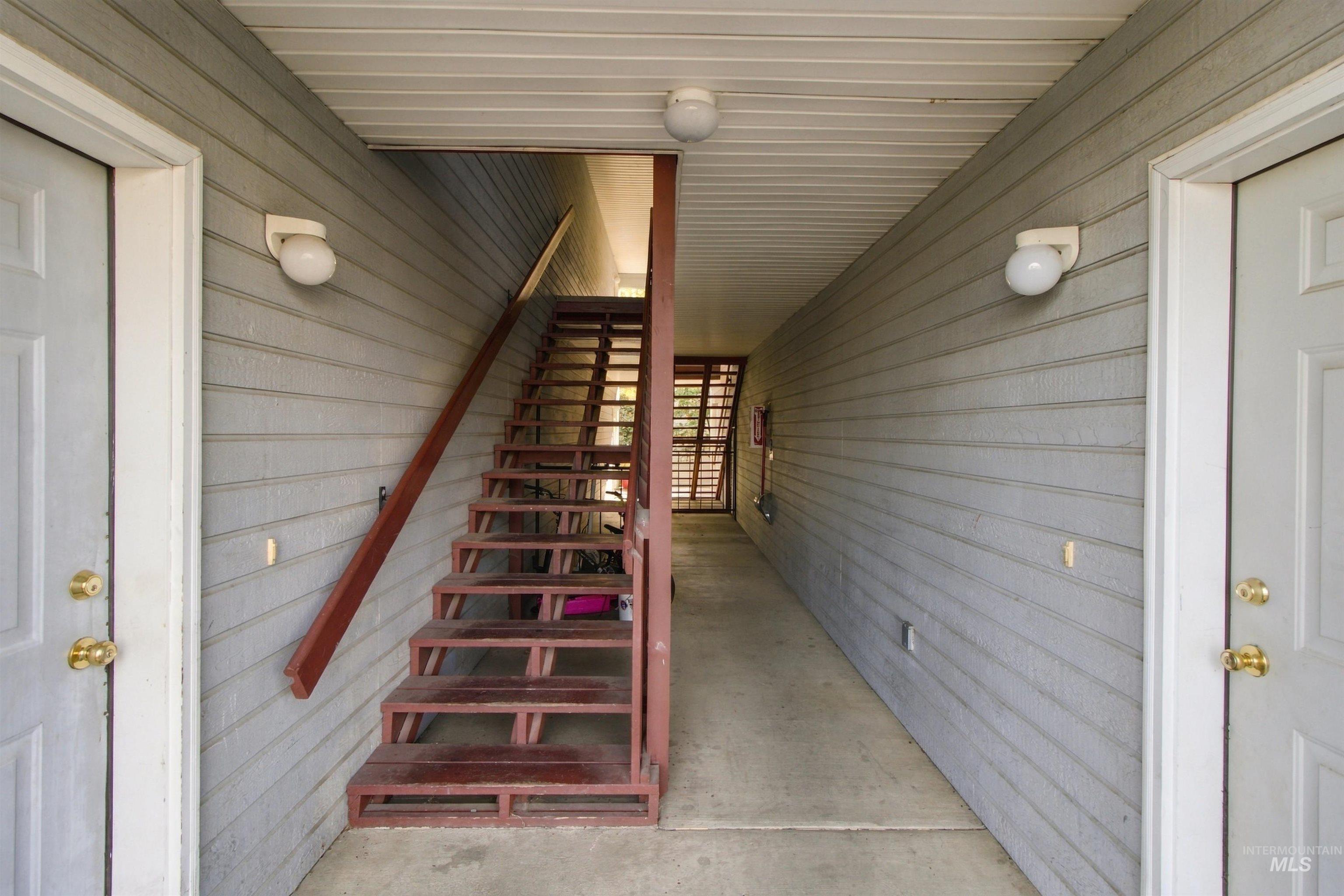 1493 Northwood Dr Property Photo 35