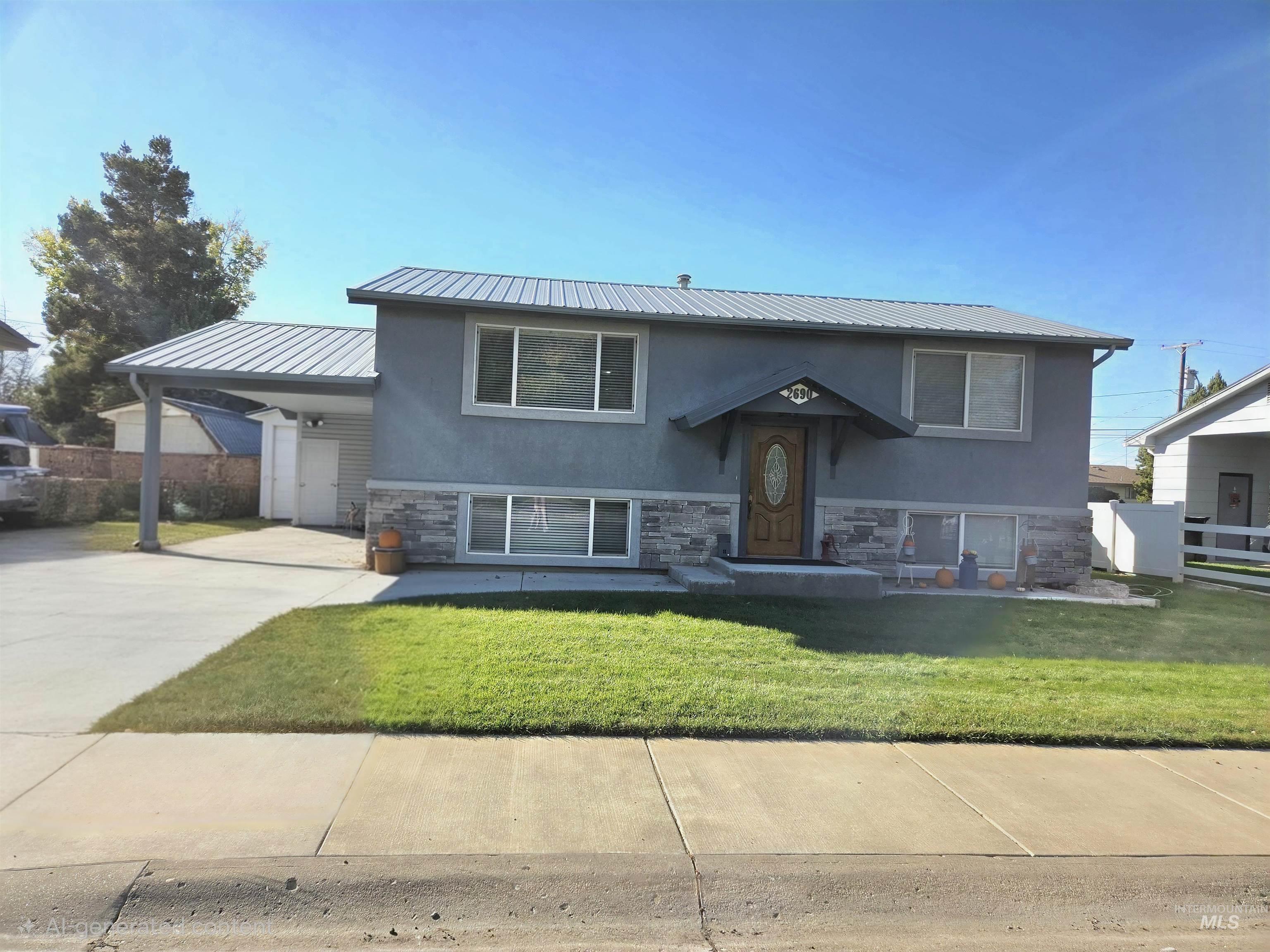 2690 Fairmont Dr. Property Photo 1