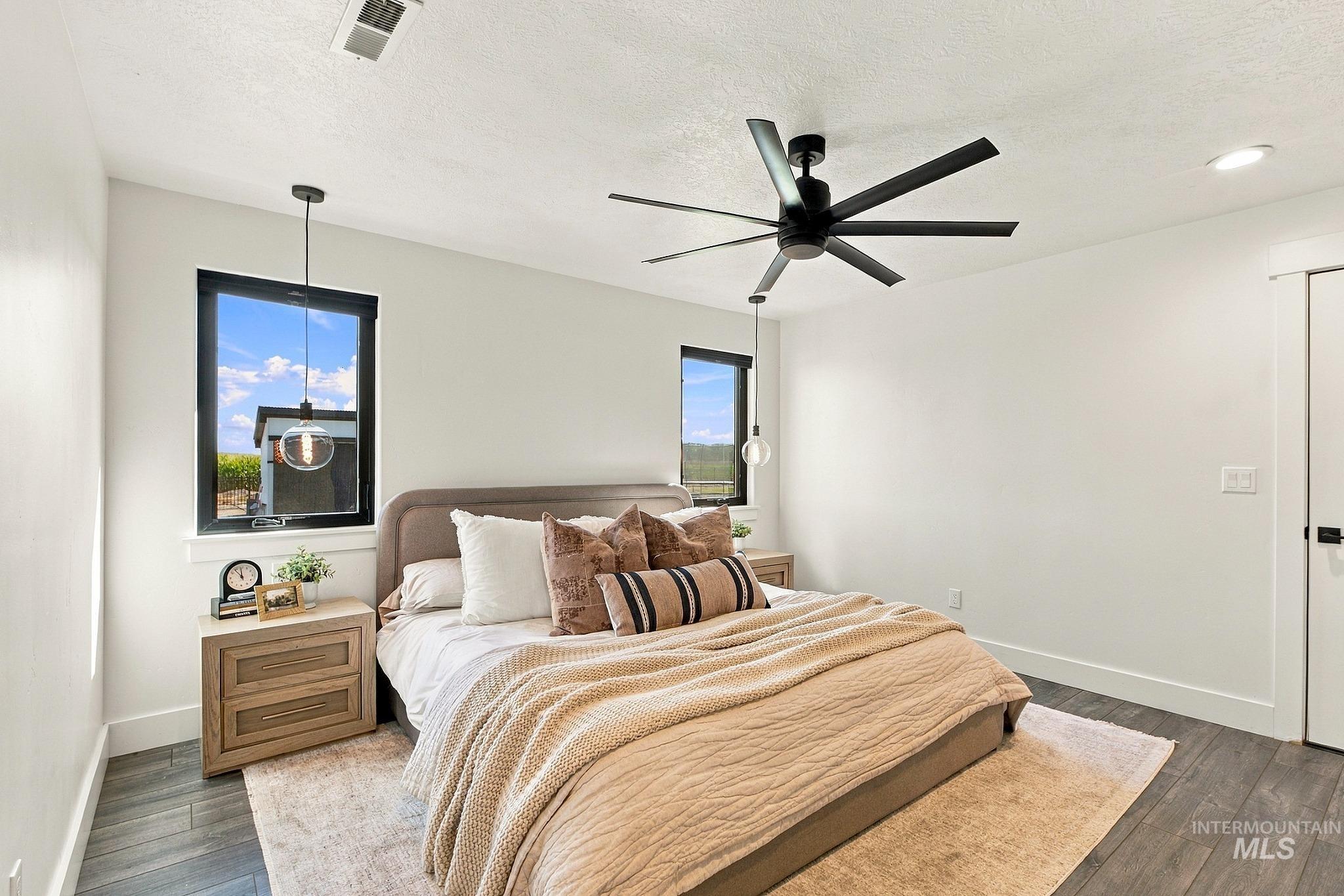 18284 Dean Ln Property Photo 6
