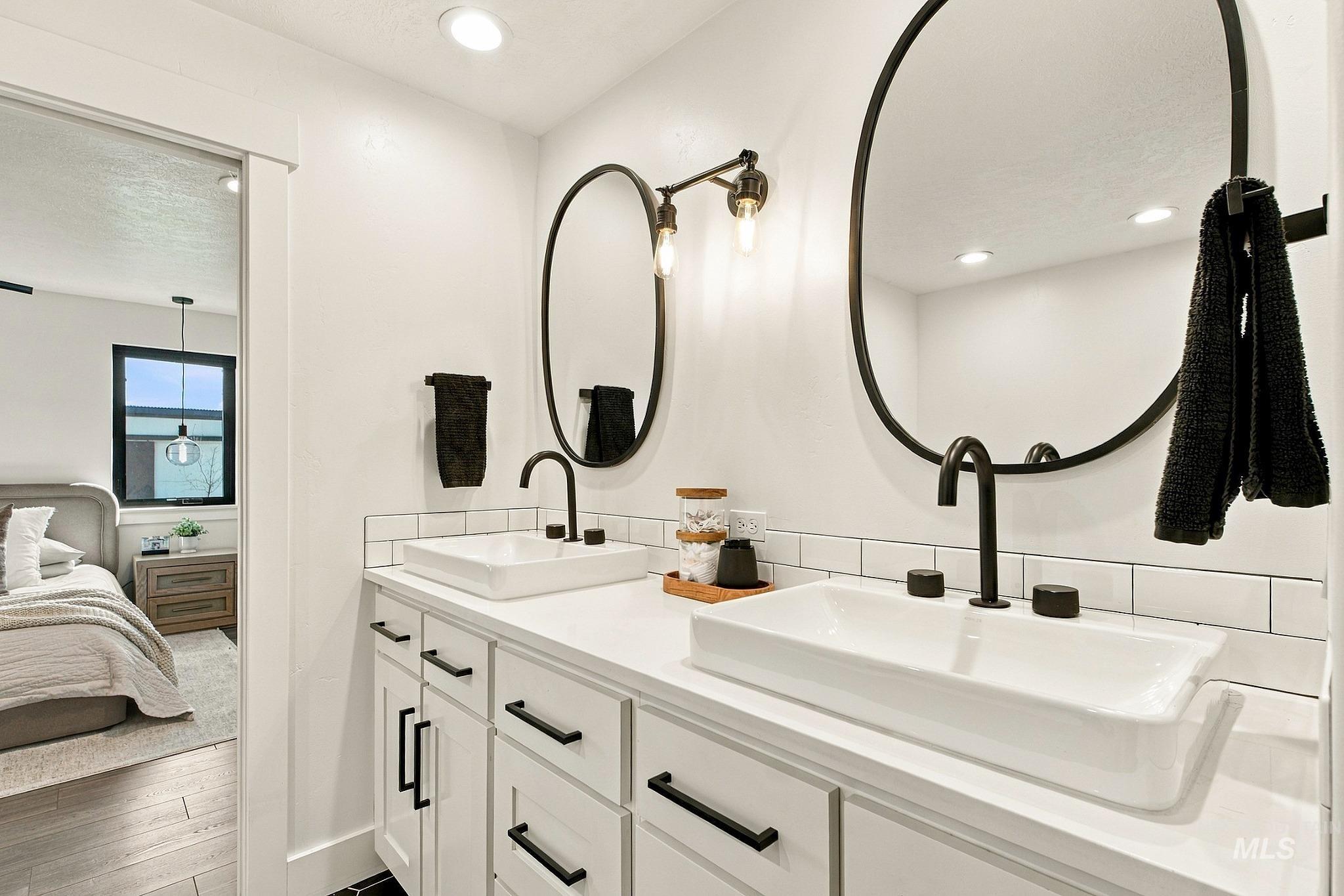 18284 Dean Ln Property Photo 32