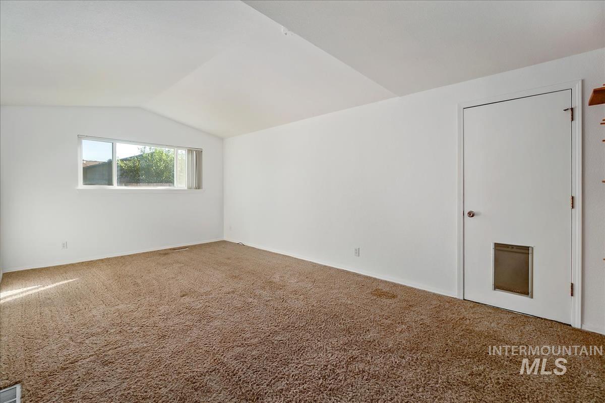 12034 W Alfred St Property Photo 6