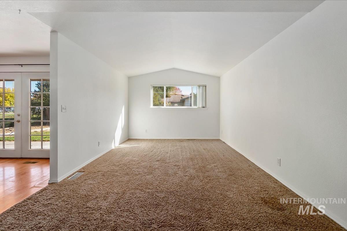 12034 W Alfred St Property Photo 7