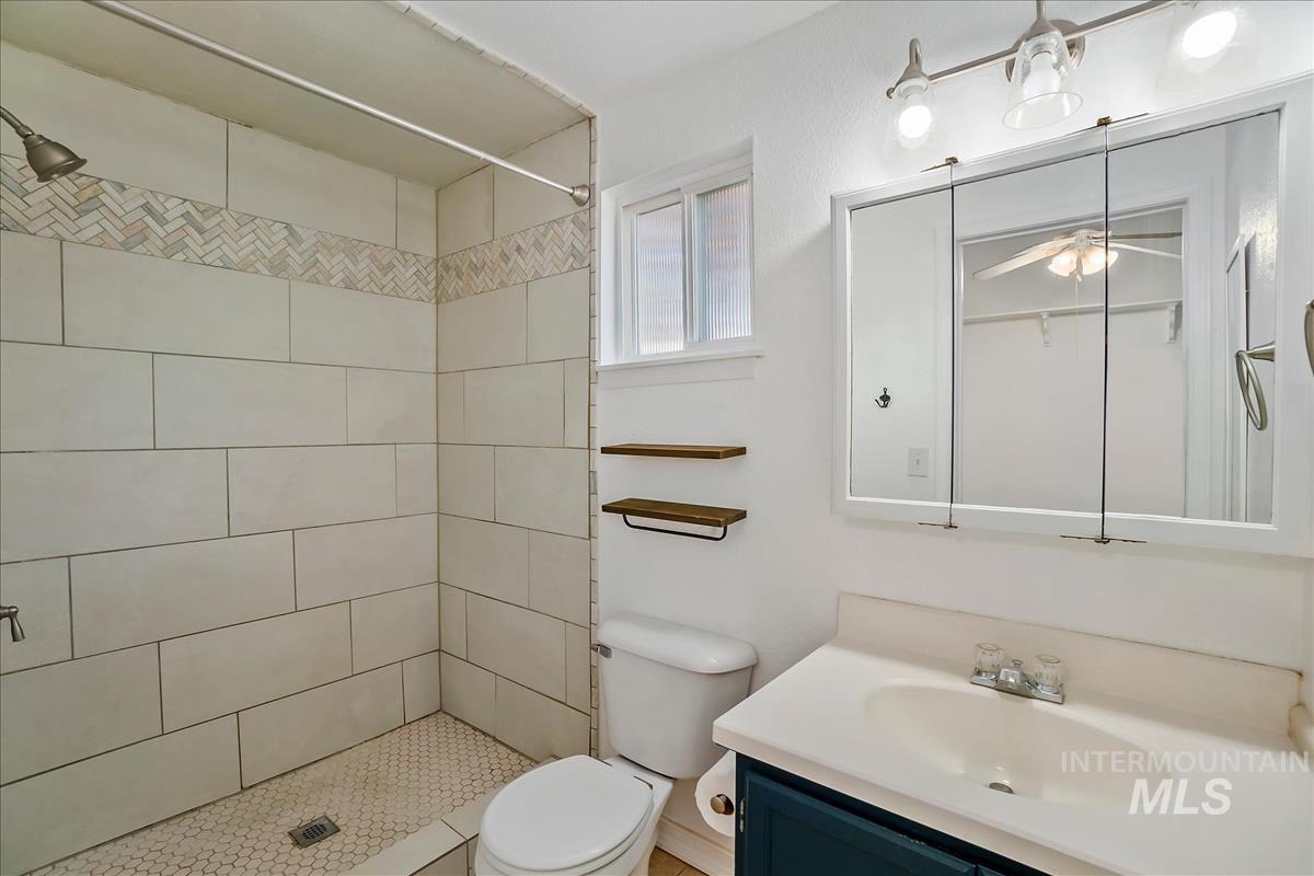 12034 W Alfred St Property Photo 19