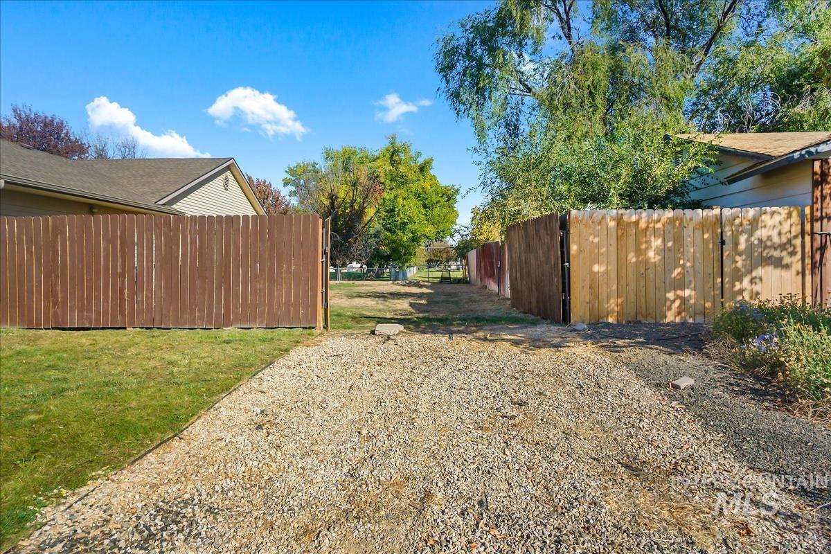 12034 W Alfred St Property Photo 28