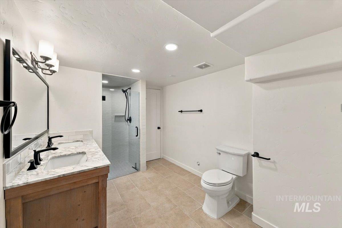 1400 N 25th St Property Photo 27