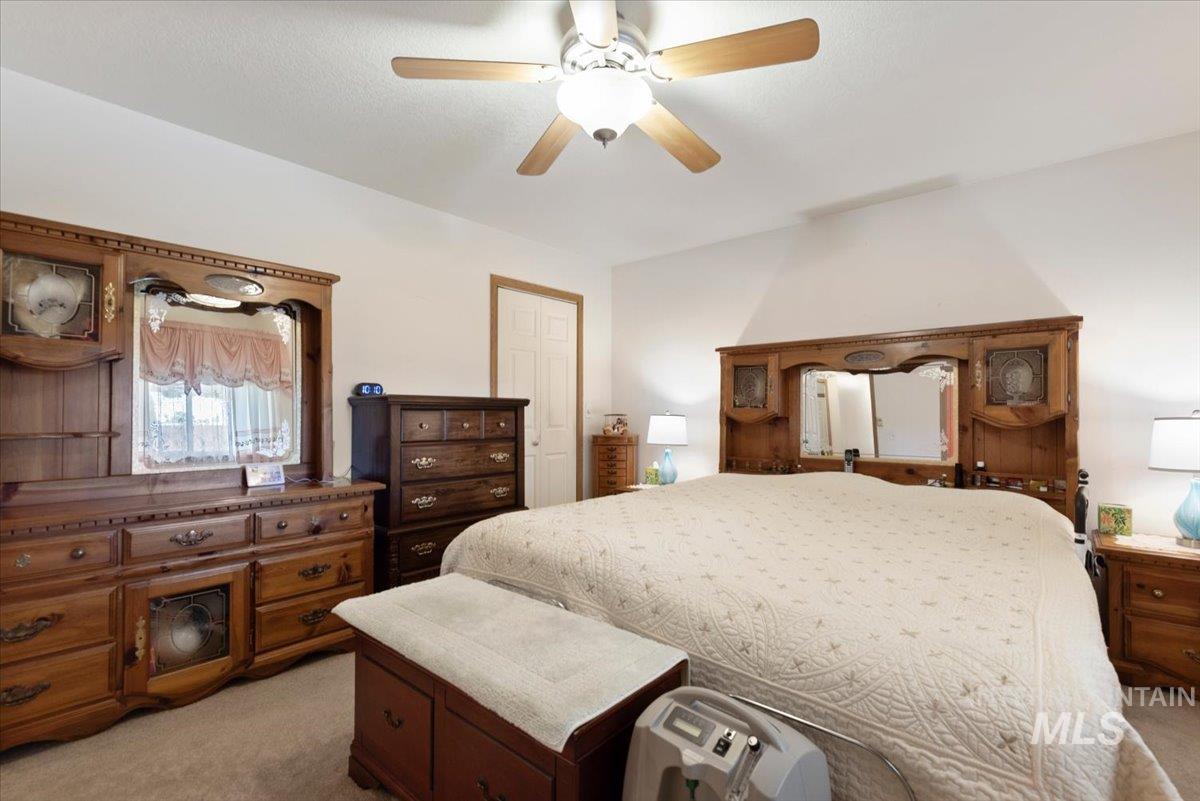 1100 Burnett Drive Property Photo 19