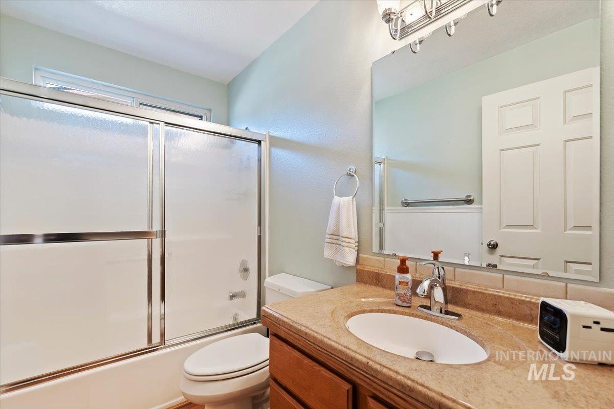 1100 Burnett Drive Property Photo 22