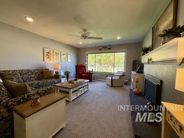 503 E Galloway Property Photo 2