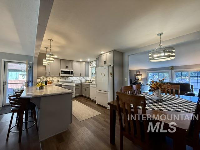 503 E Galloway Property Photo 7
