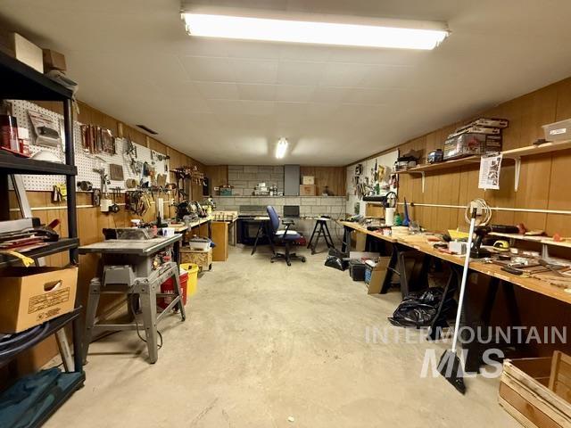 503 E Galloway Property Photo 25