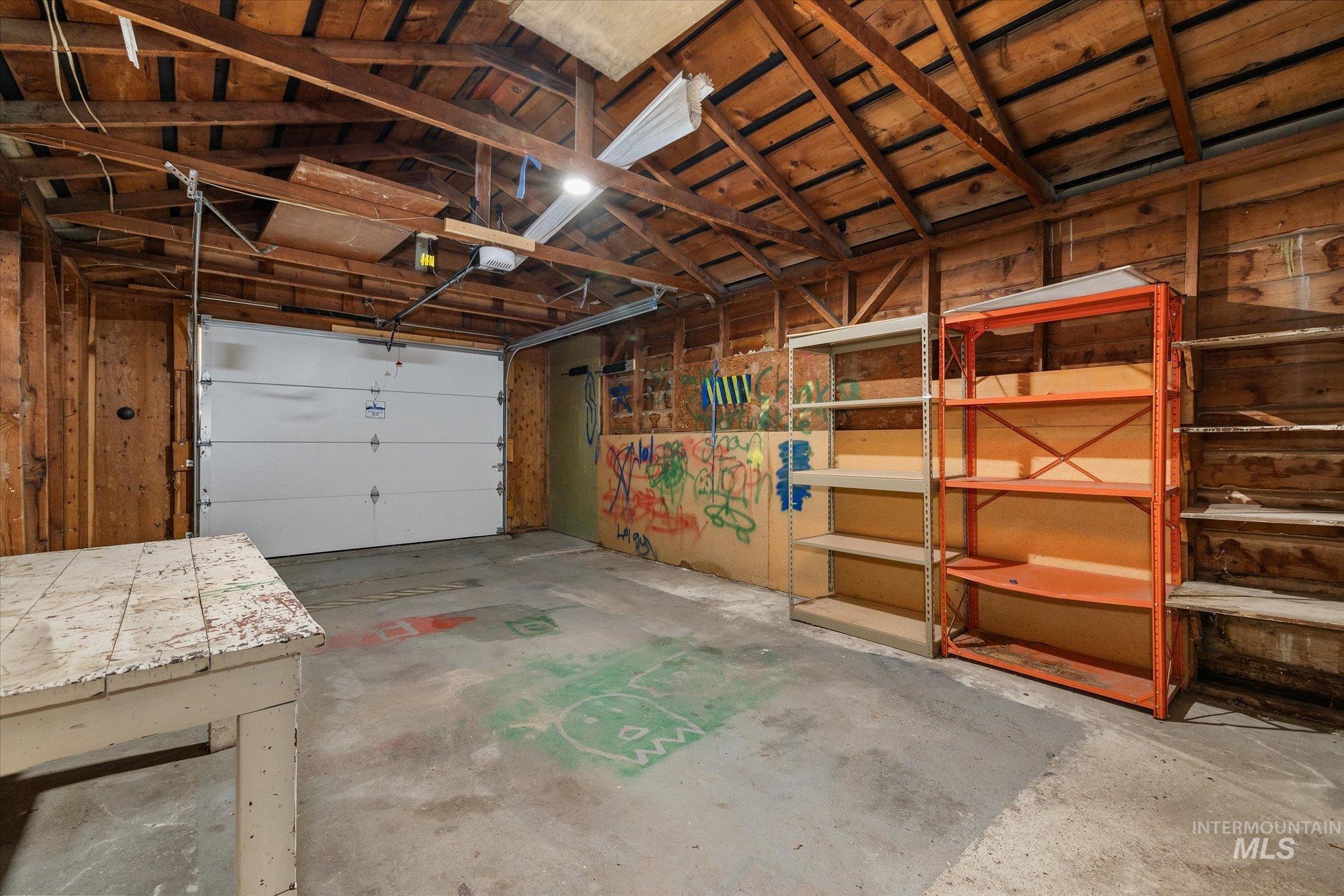 406 W Ada St Property Photo 21