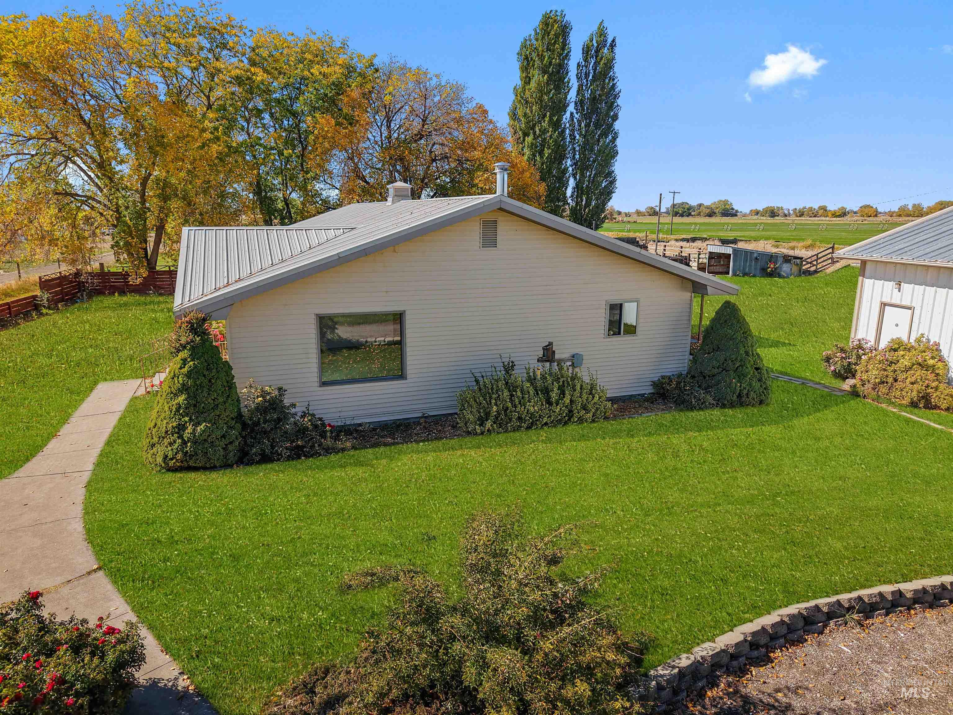 399 S 100 W Property Photo 18