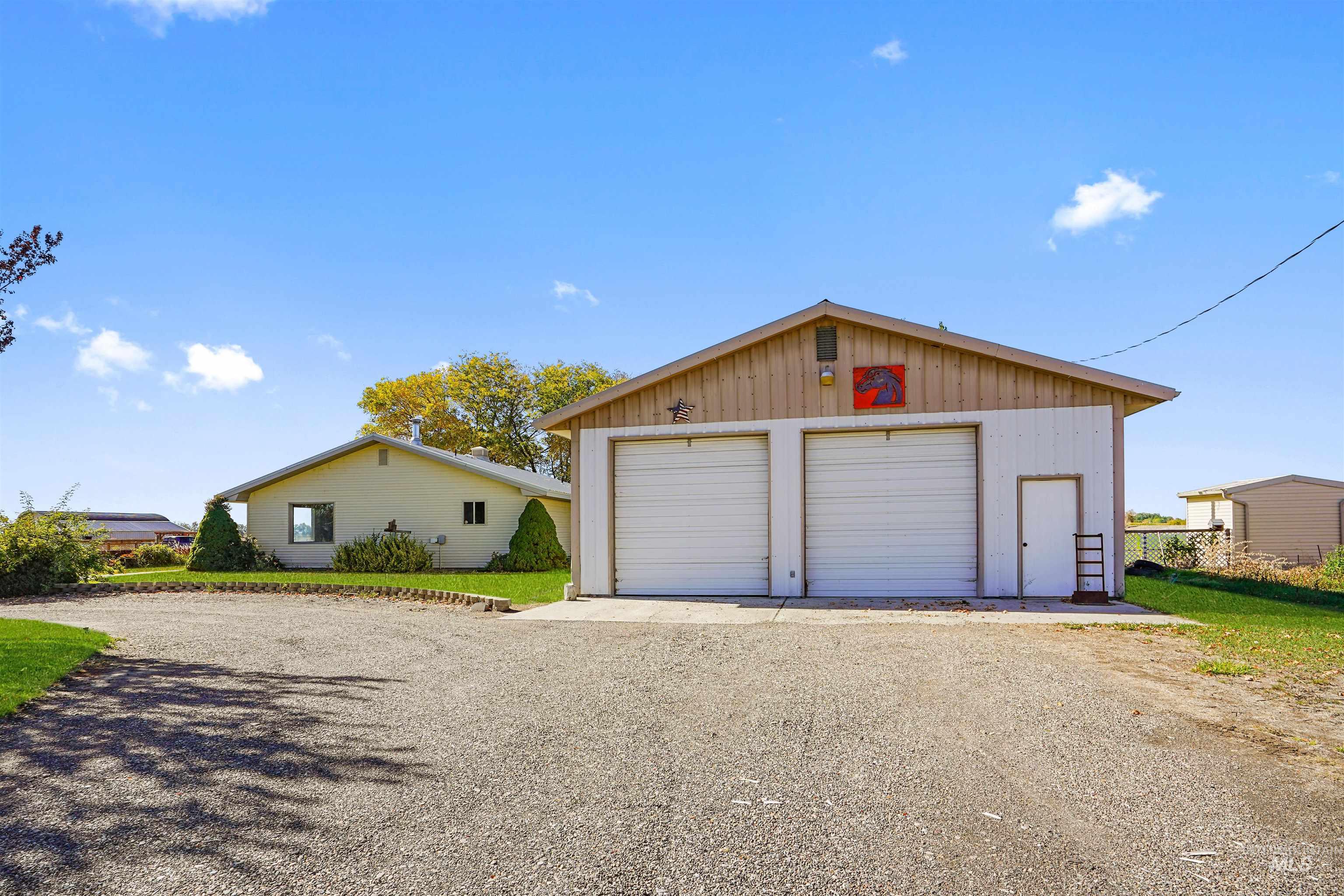 399 S 100 W Property Photo 20