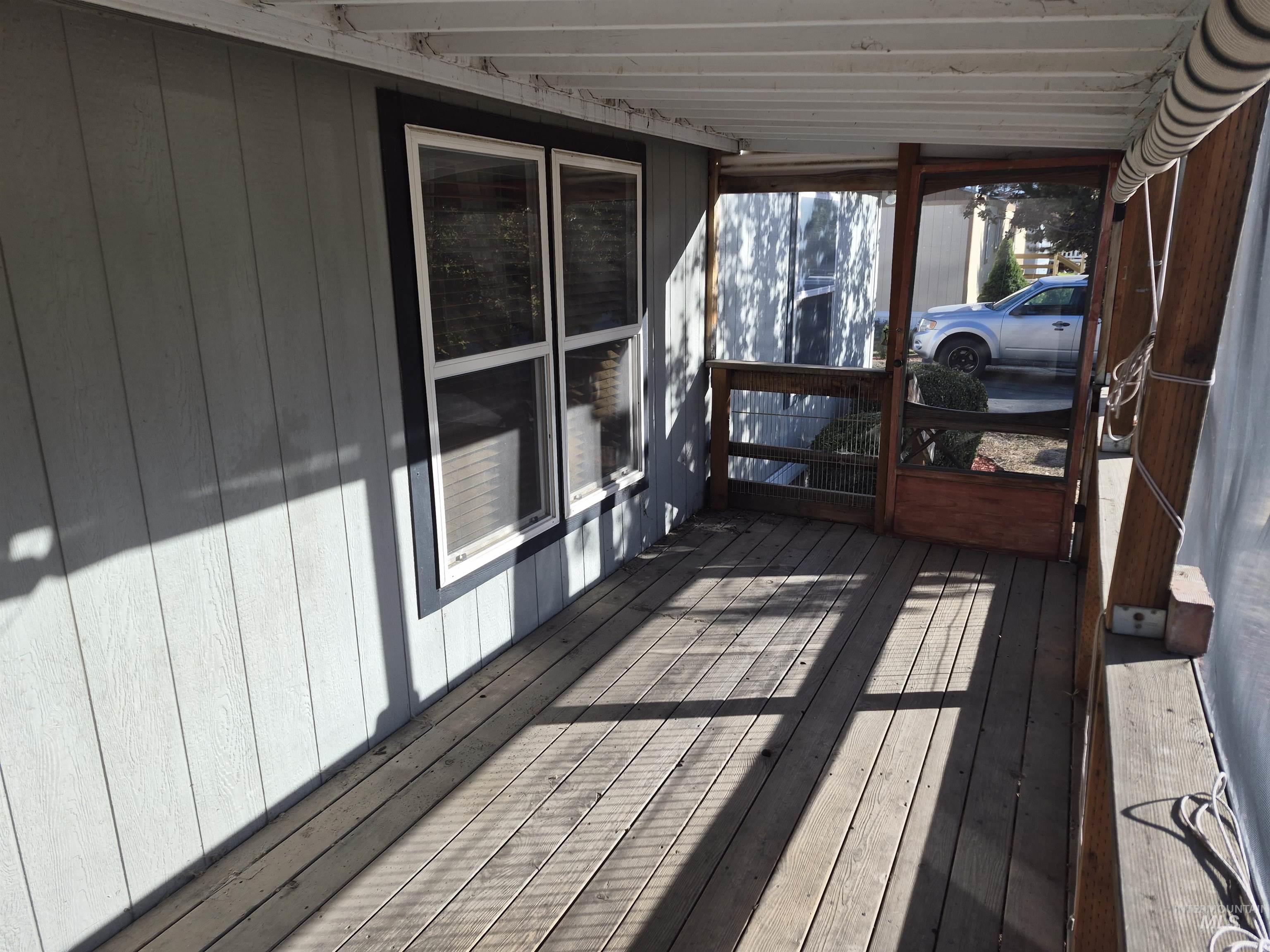 951 W Avalon St Property Photo 21