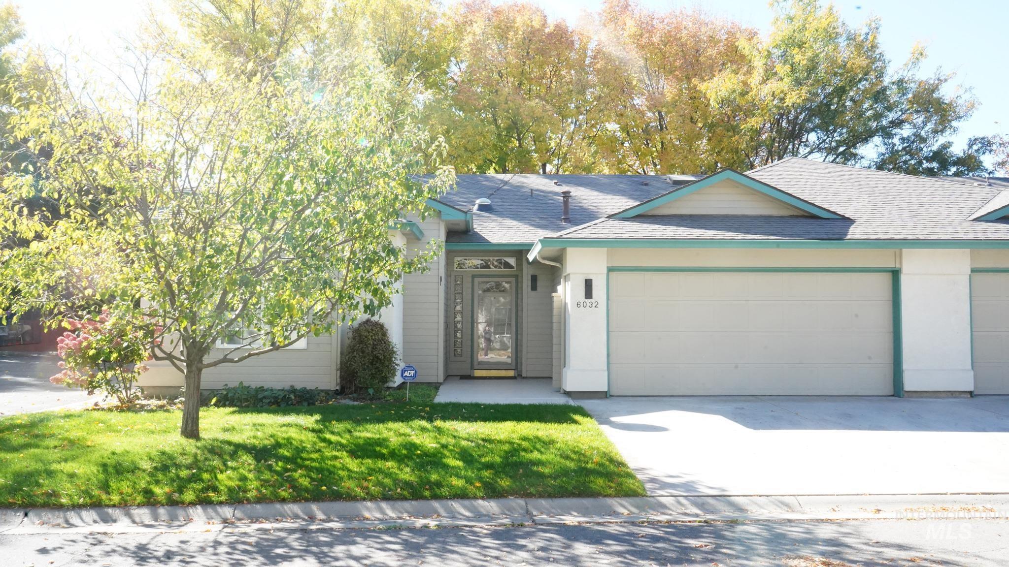 6032 N Cobbler Ln Property Photo 1