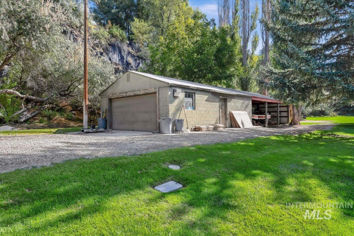 3624 N 3200 E Property Photo 15