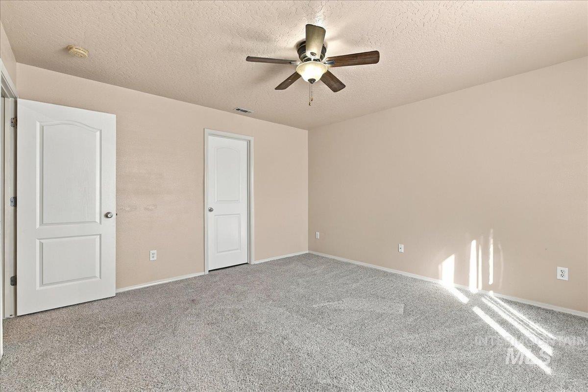 6952 S Dewberry Property Photo 13