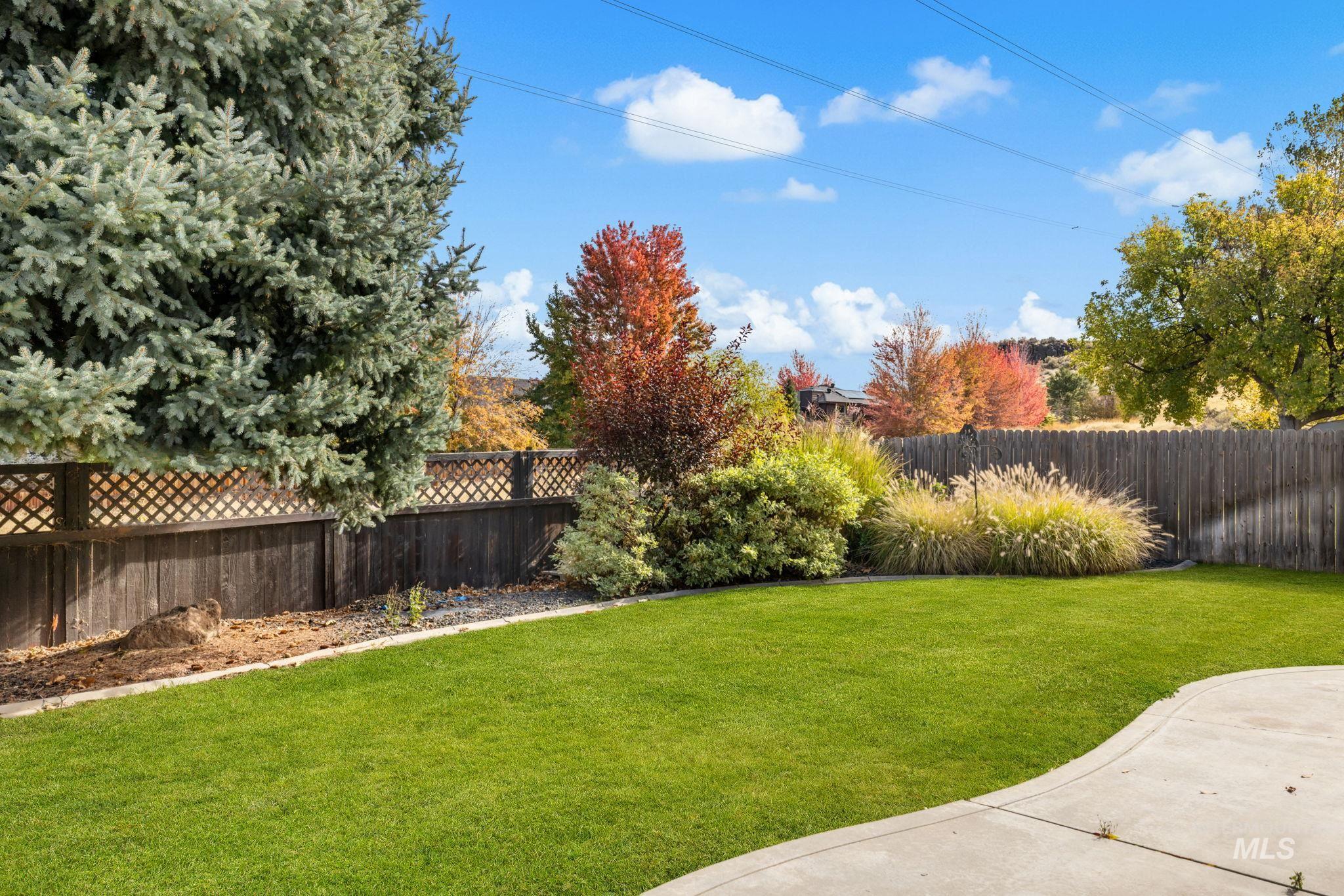 6232 S Shagbark Ave Property Photo 4