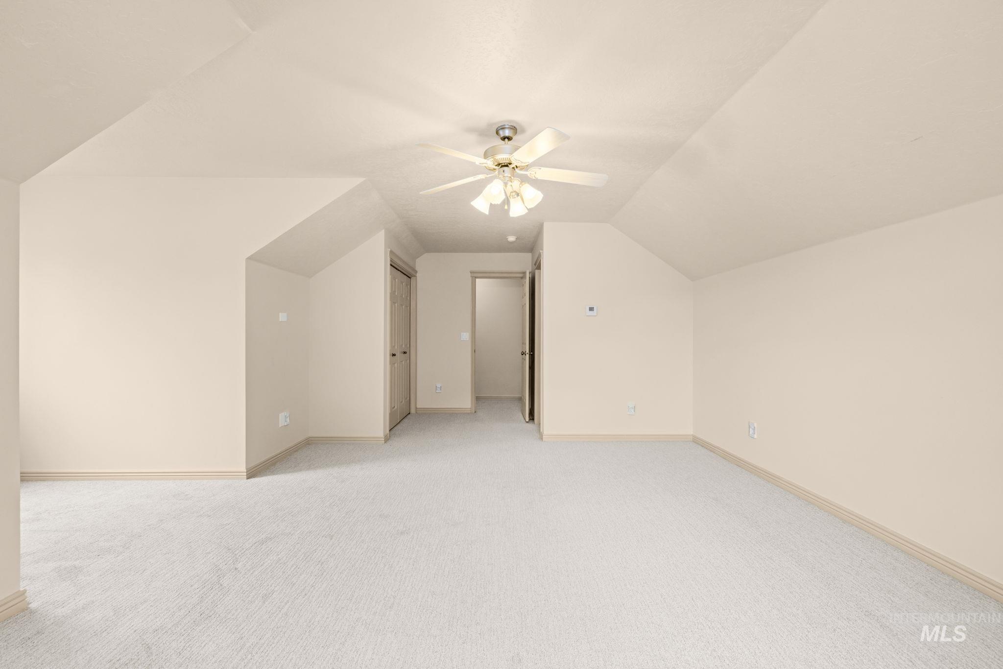 6232 S Shagbark Ave Property Photo 28