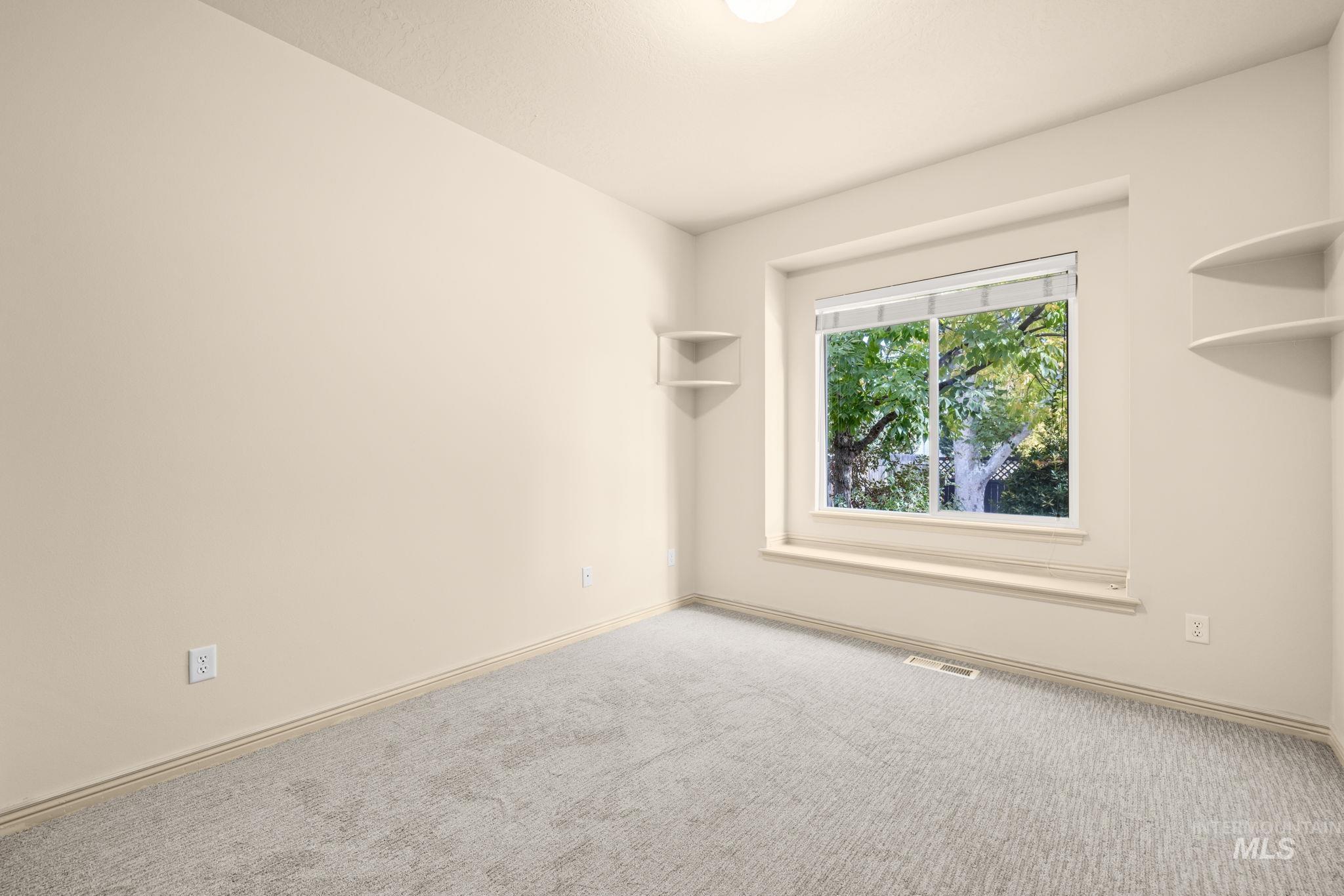6232 S Shagbark Ave Property Photo 29