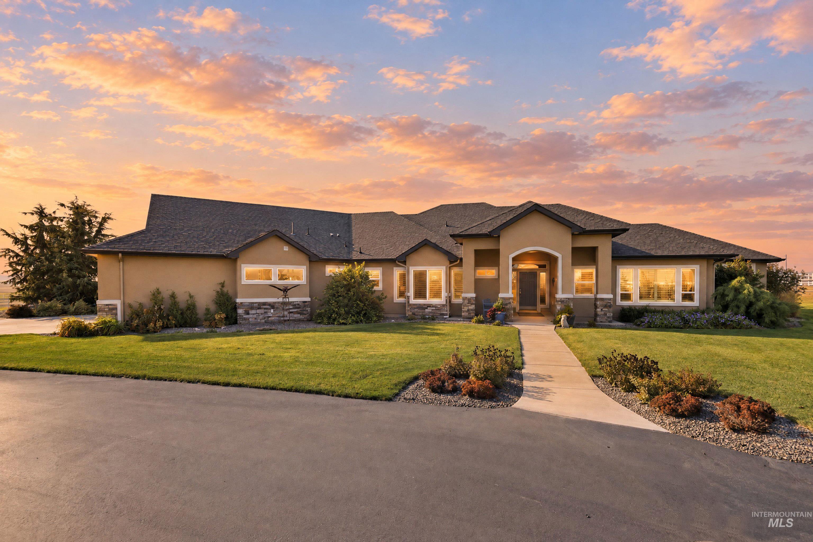 8301 Deer Sky Ranch Trl Property Photo 2
