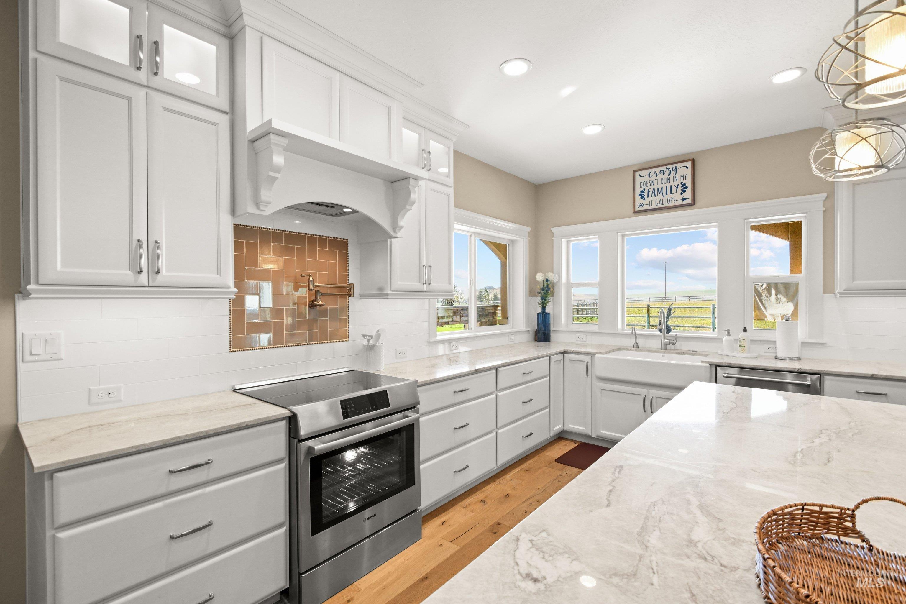 8301 Deer Sky Ranch Trl Property Photo 7