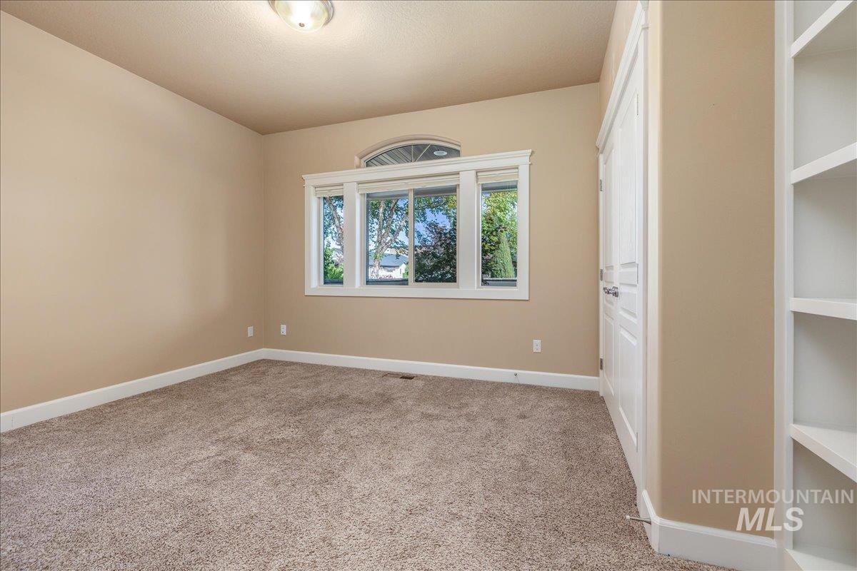 9683 W Wildbranch Dr Property Photo 10