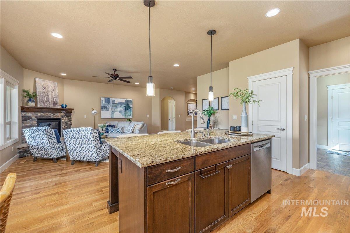 9683 W Wildbranch Dr Property Photo 32
