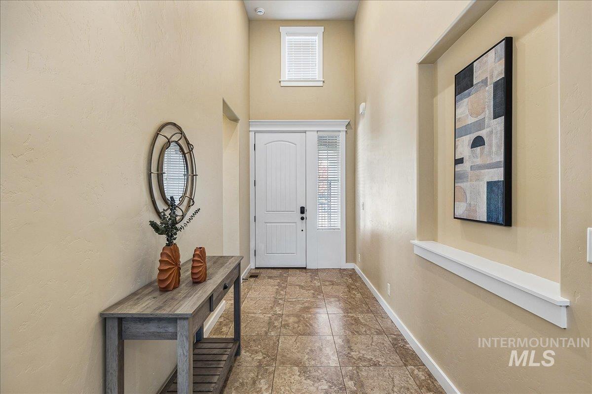 18091 N Highfield Way Property Photo 7