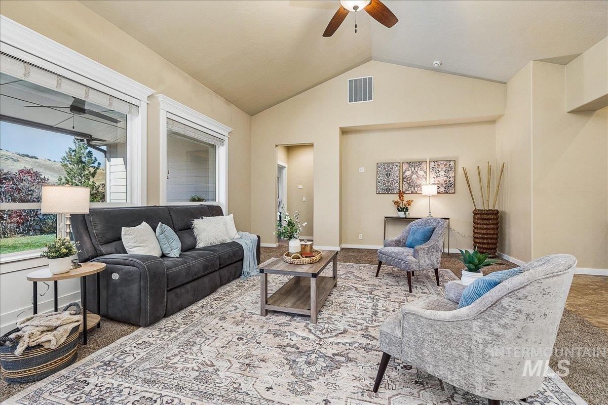 18091 N Highfield Way Property Photo 11
