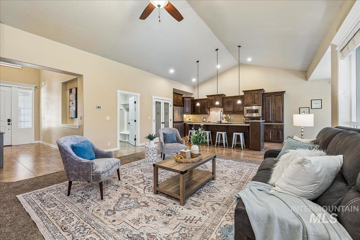 18091 N Highfield Way Property Photo 12