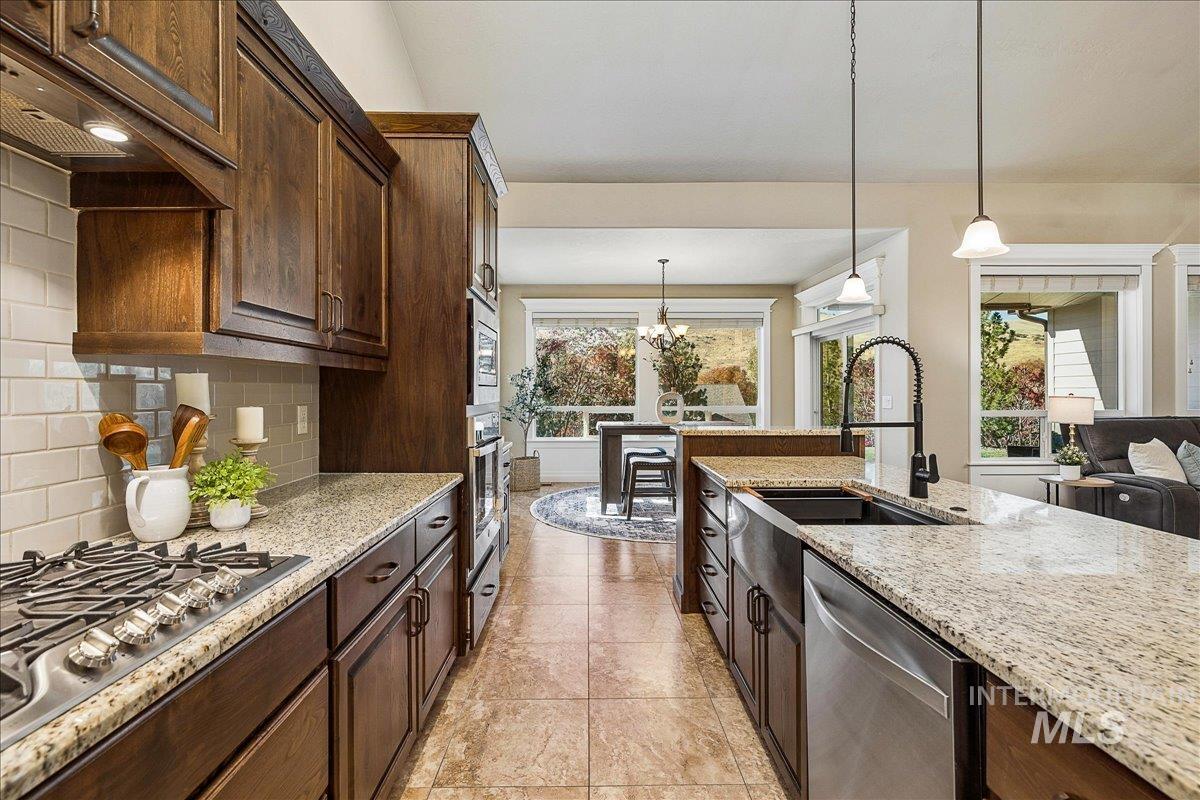 18091 N Highfield Way Property Photo 19