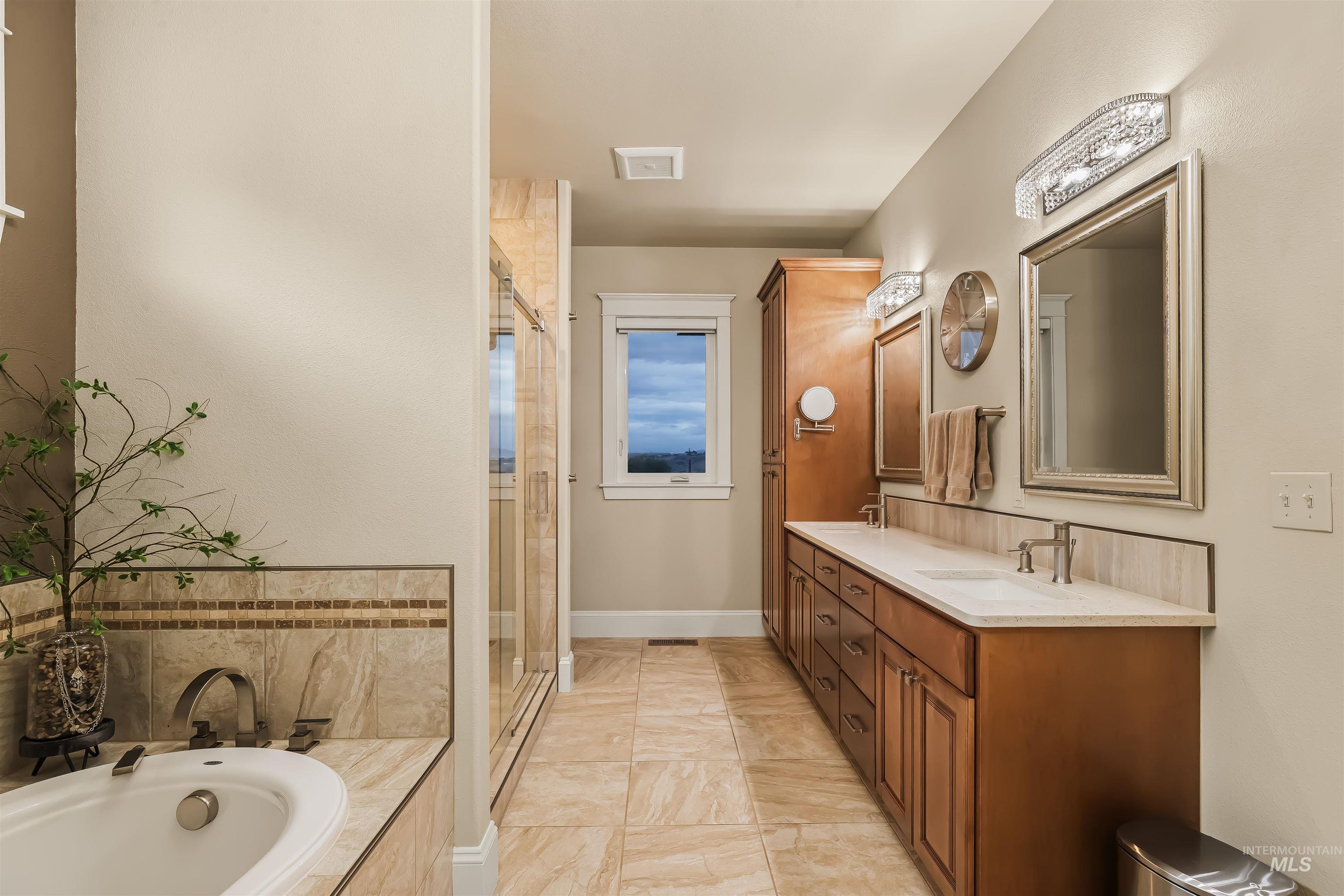 3962 Foothill Dr Property Photo 30