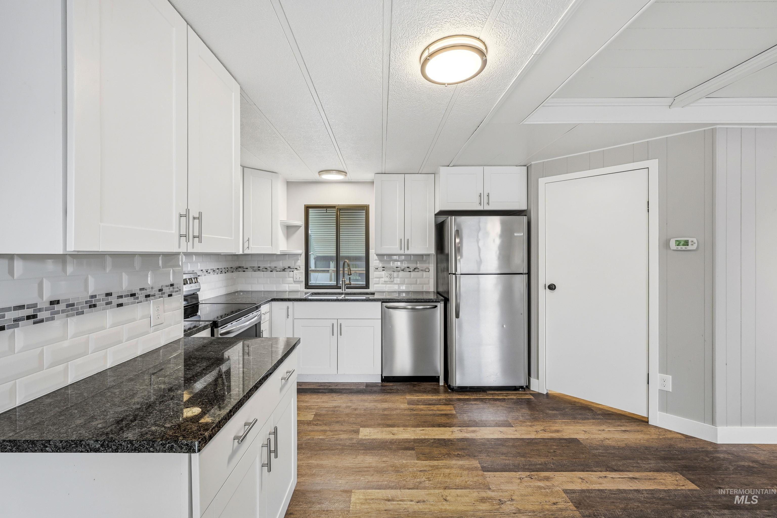 912 Pine Street Property Photo 13