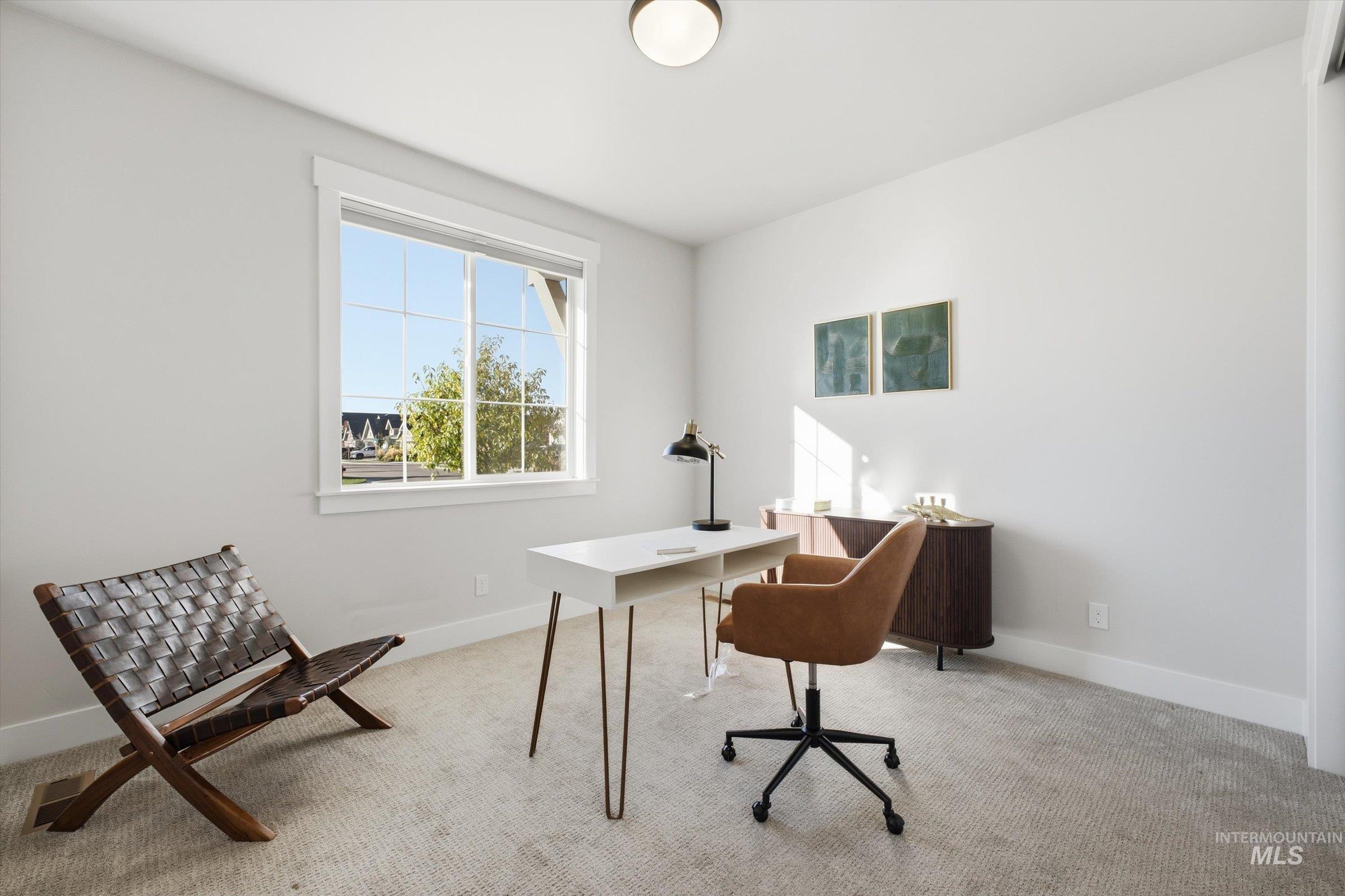 1672 E Spire St. Property Photo 16