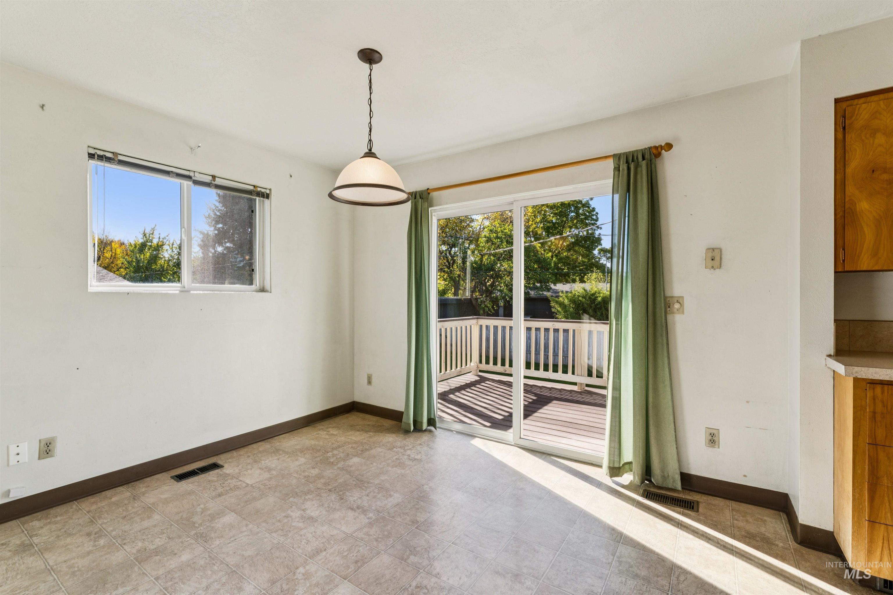 8721 W San Anita Drive Property Photo 6