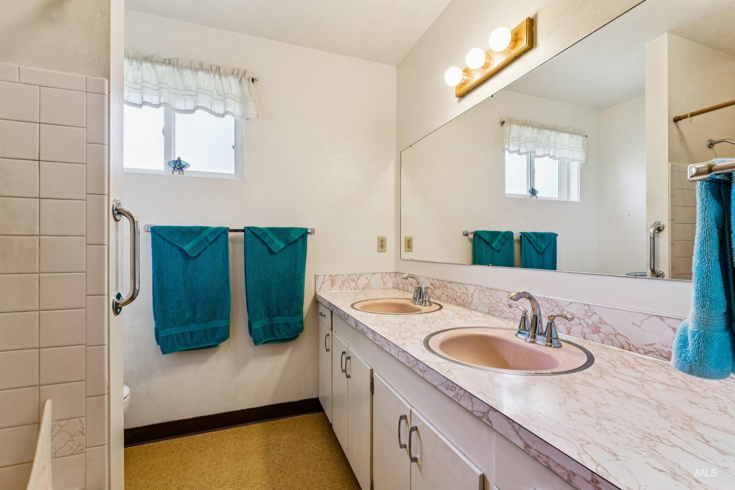 8721 W San Anita Drive Property Photo 12
