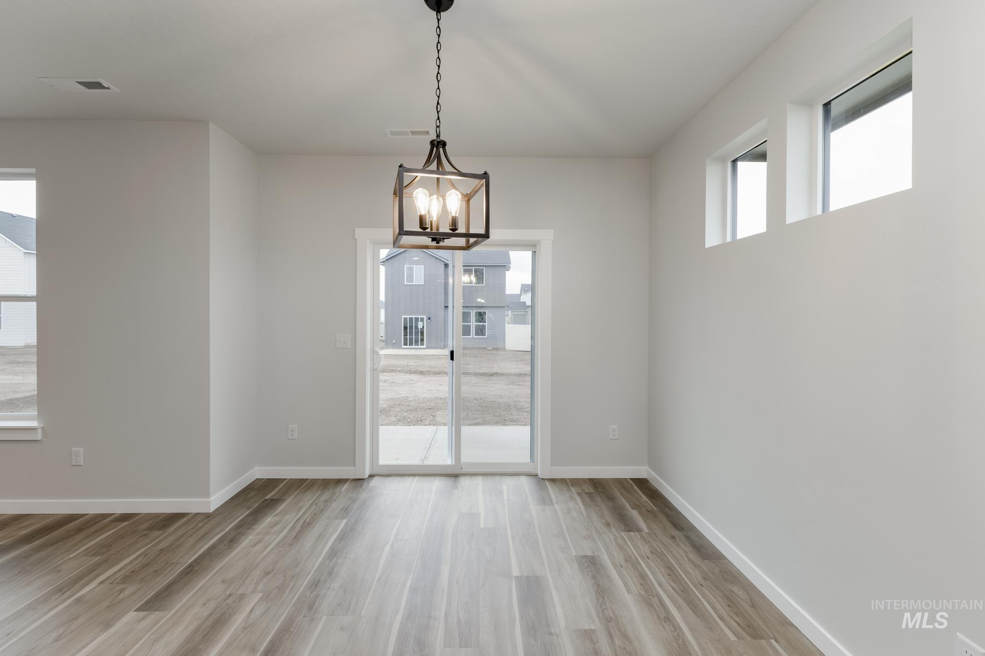 2022 S Summerson Way Property Photo 6