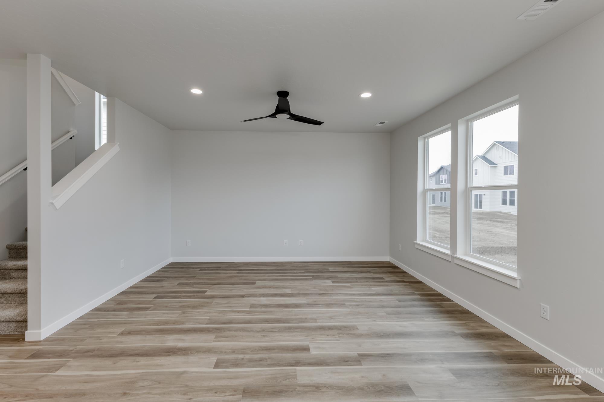 2022 S Summerson Way Property Photo 7