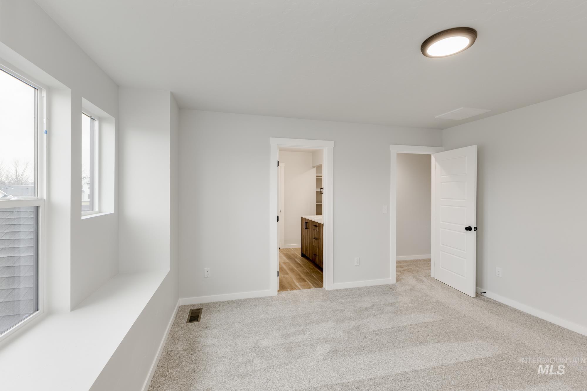 2022 S Summerson Way Property Photo 16