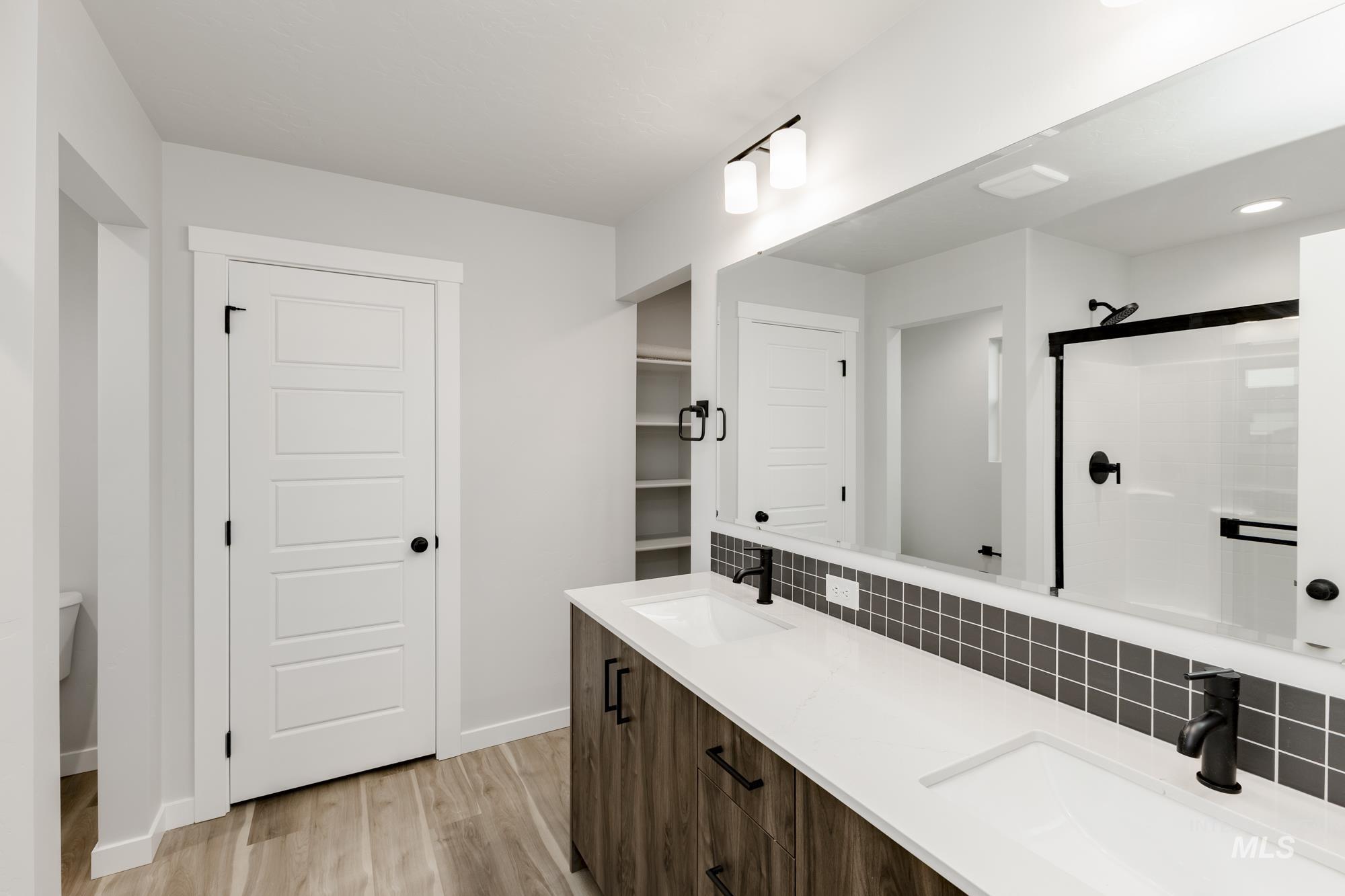 2022 S Summerson Way Property Photo 17