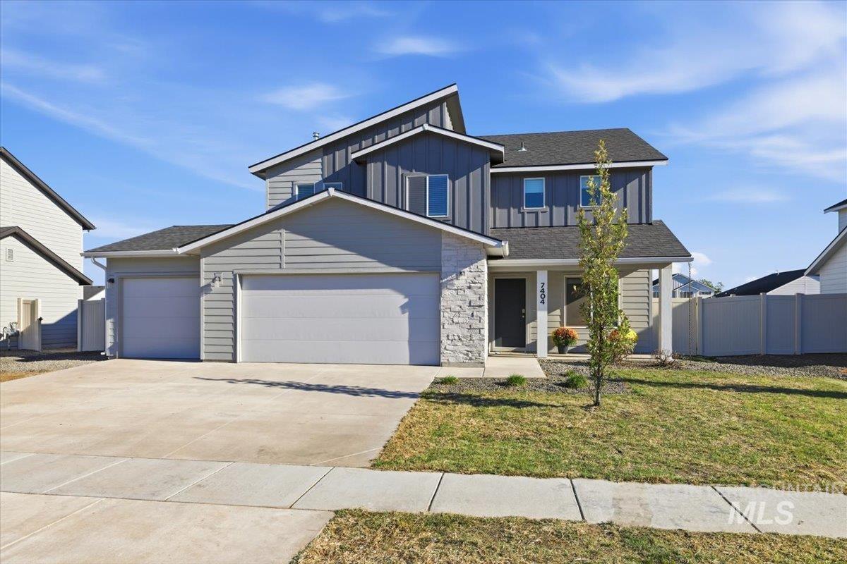 7404 E Marble Springs Dr Property Photo 1
