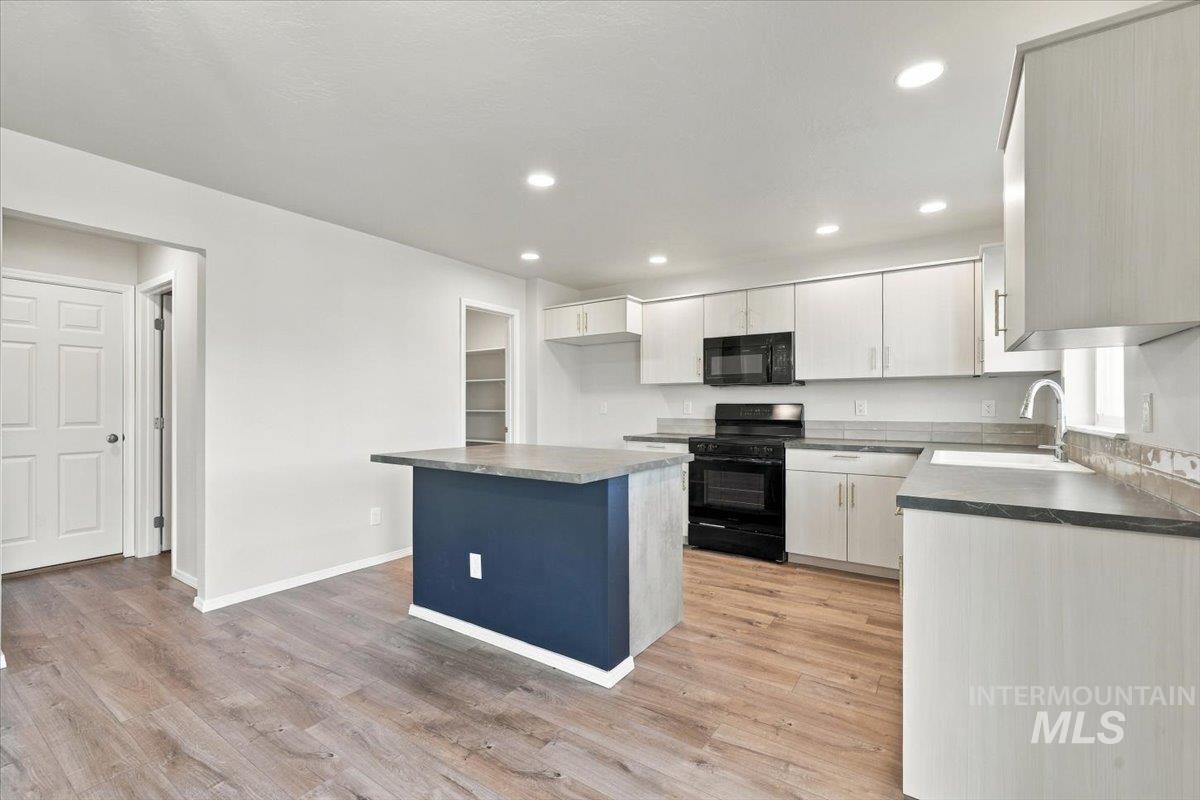 7404 E Marble Springs Dr Property Photo 18