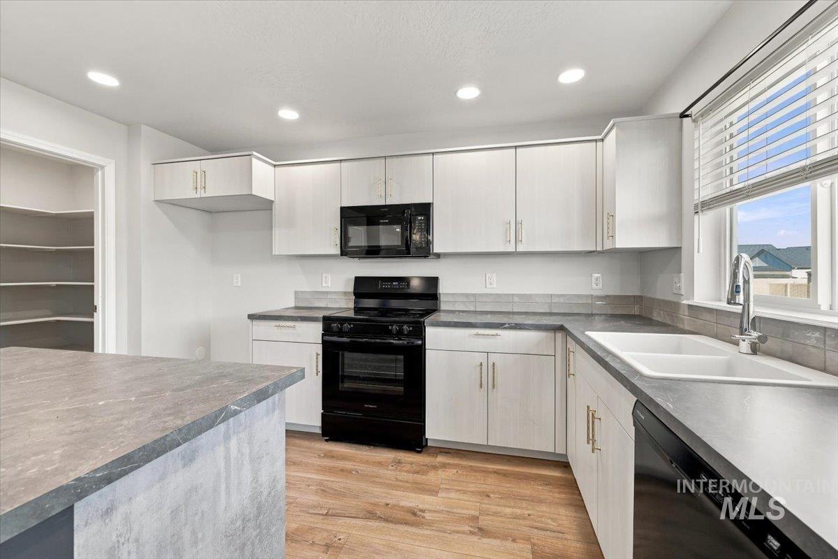 7404 E Marble Springs Dr Property Photo 19